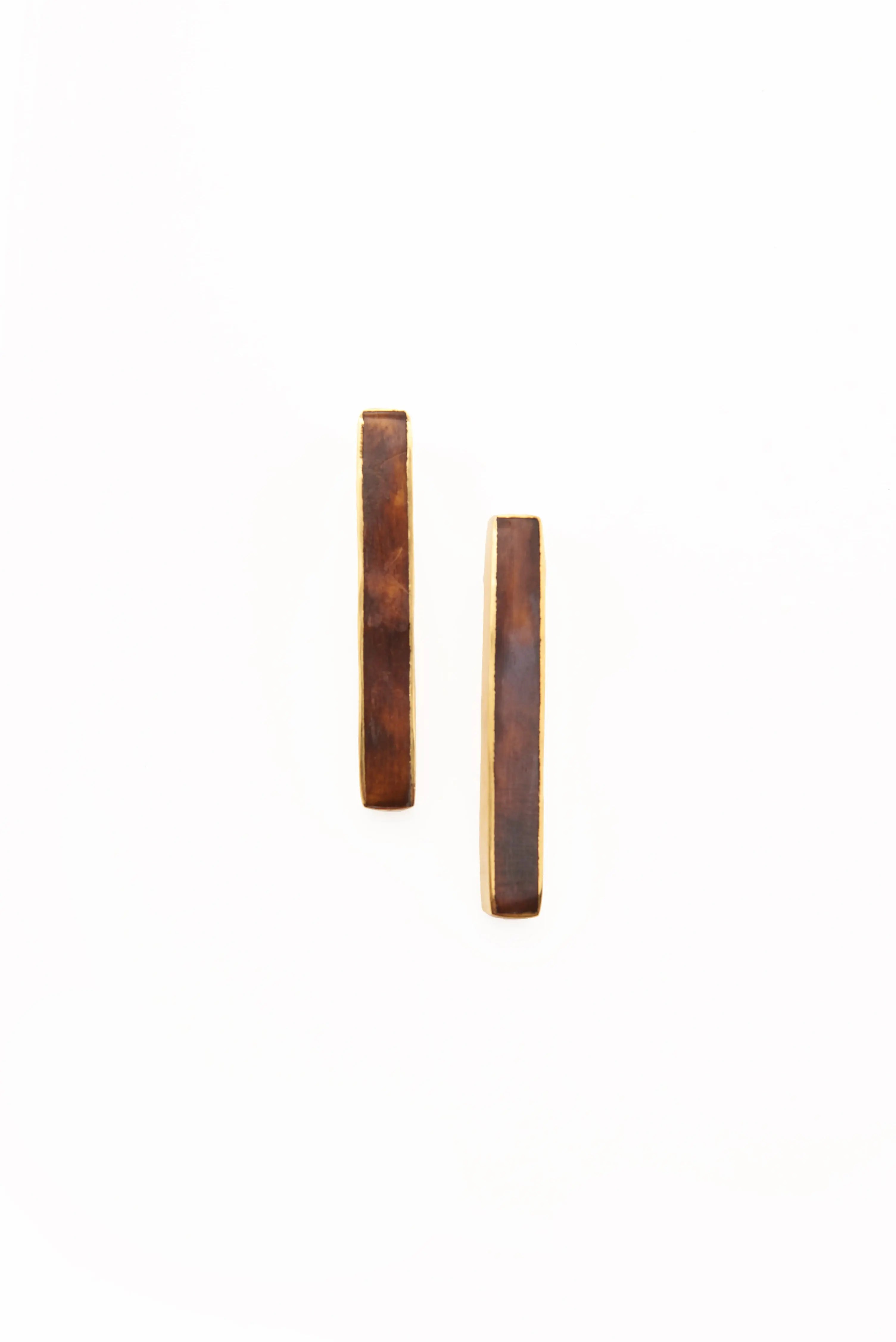 Kipato Unbranded - Twig Earrings (white, black, pink, natural) 